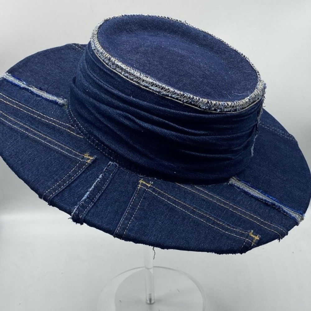 “Baggy” by The Chapeauholic